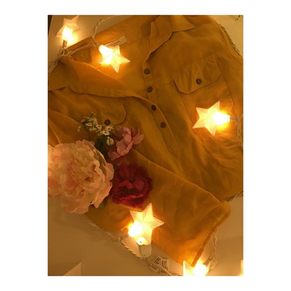 🌻· NANA Translucent Polyester Yellow Blouse L ·🌻 - Picture 3 of 3